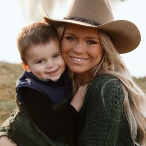 Meet your Posher, Holly